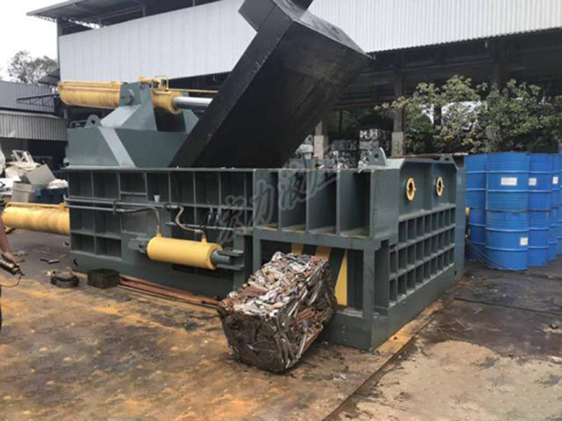 Y81S-04000 3.0M Baling Machine